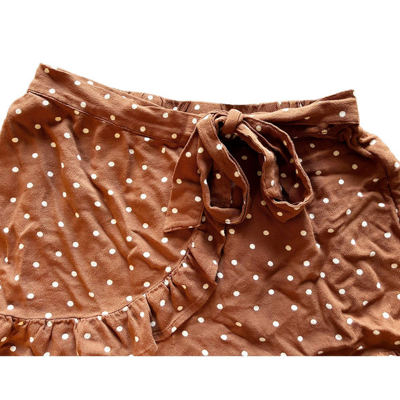 American Eagle Brown Polka Dot Ruffle Shorts Womens Size XS - Picture 2 of 8